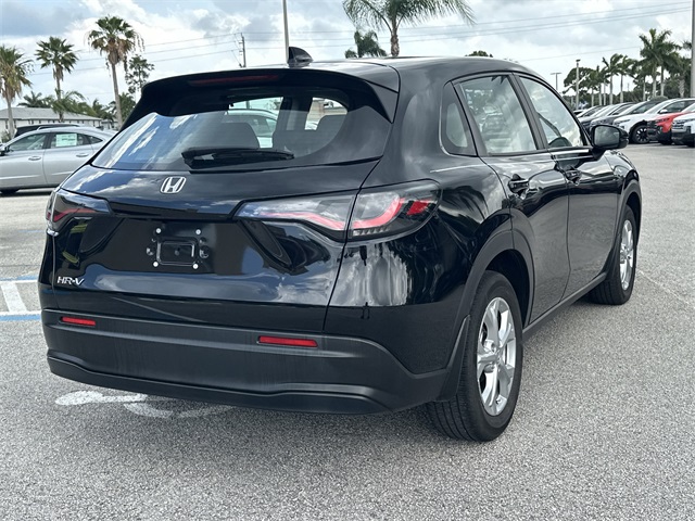 Vehicle image 3 of 25