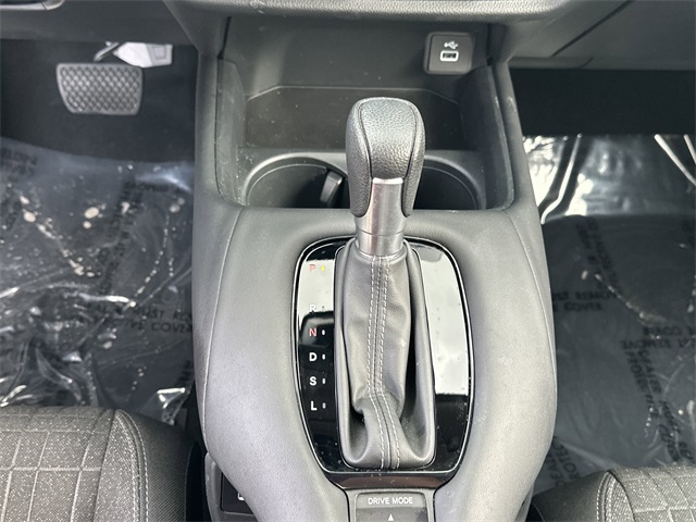 Vehicle image 20 of 25