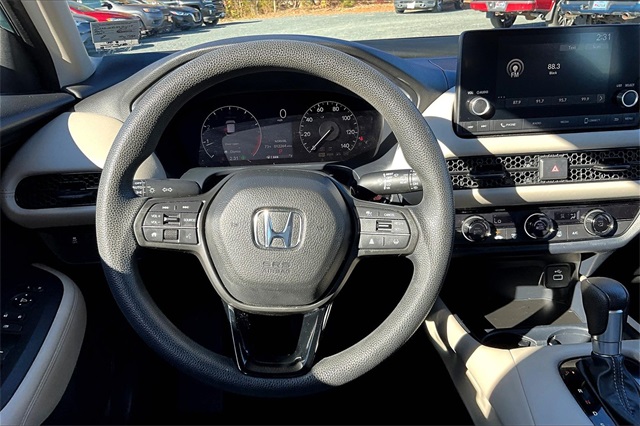 2023 Honda HR-V LX Image 18 of 32
