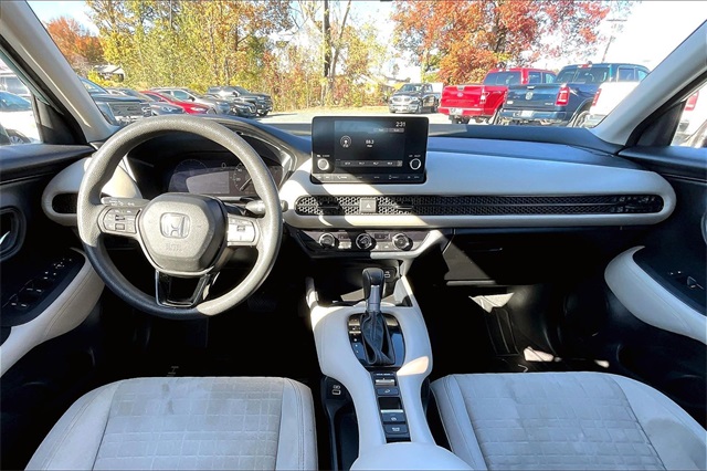 2023 Honda HR-V LX Image 14 of 32