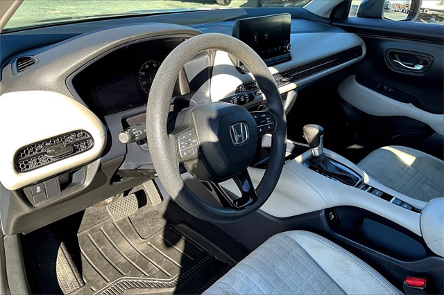 2023 Honda HR-V LX Image 17 of 32