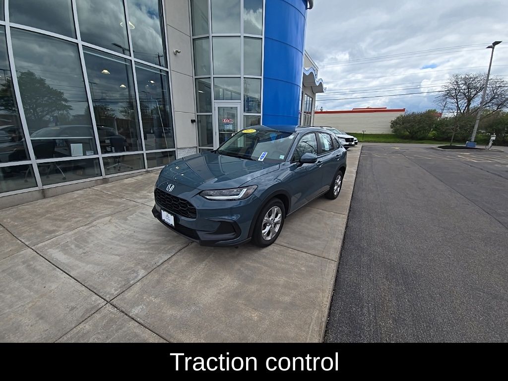 Vehicle image 1 of 32