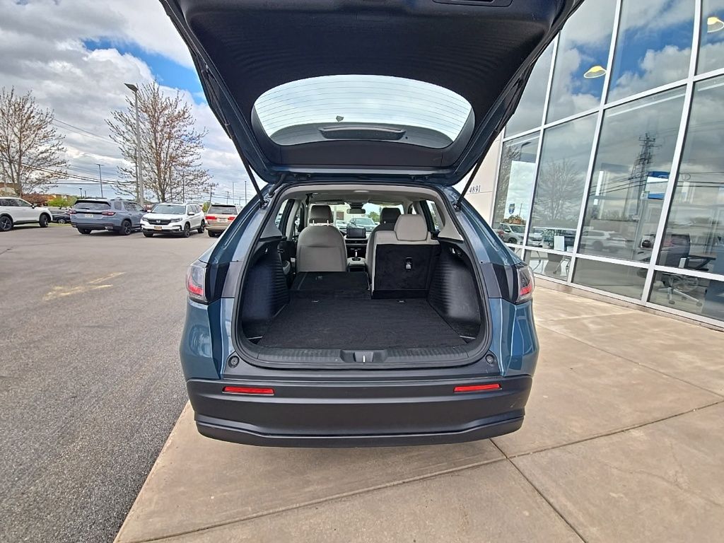 Vehicle image 32 of 32