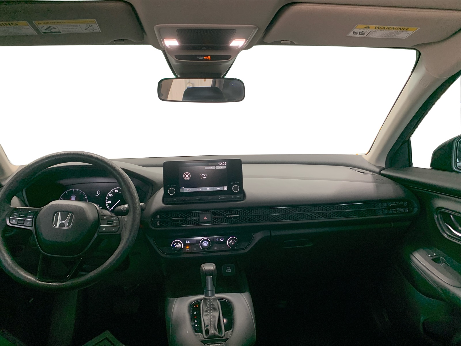 Vehicle image 14 of 30