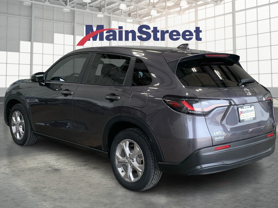 Vehicle image 8 of 30