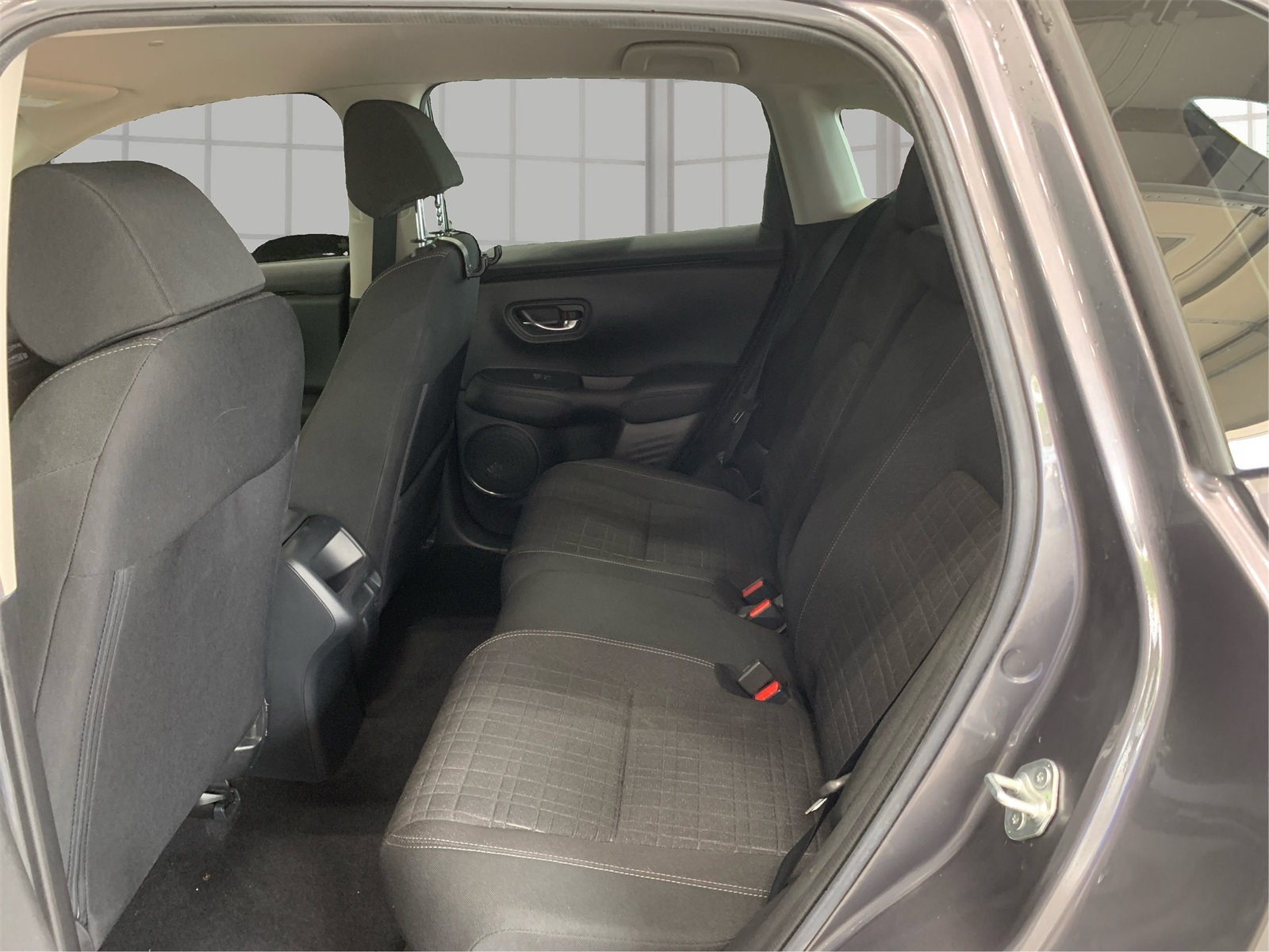 Vehicle image 29 of 30