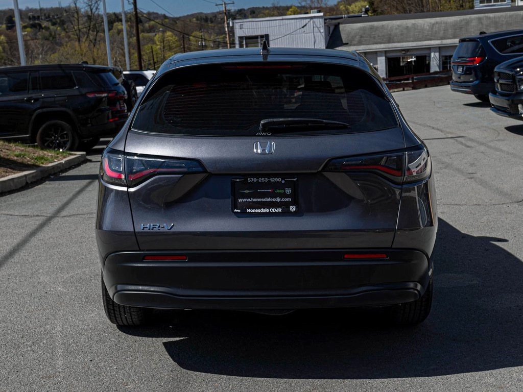 Vehicle image 6 of 38