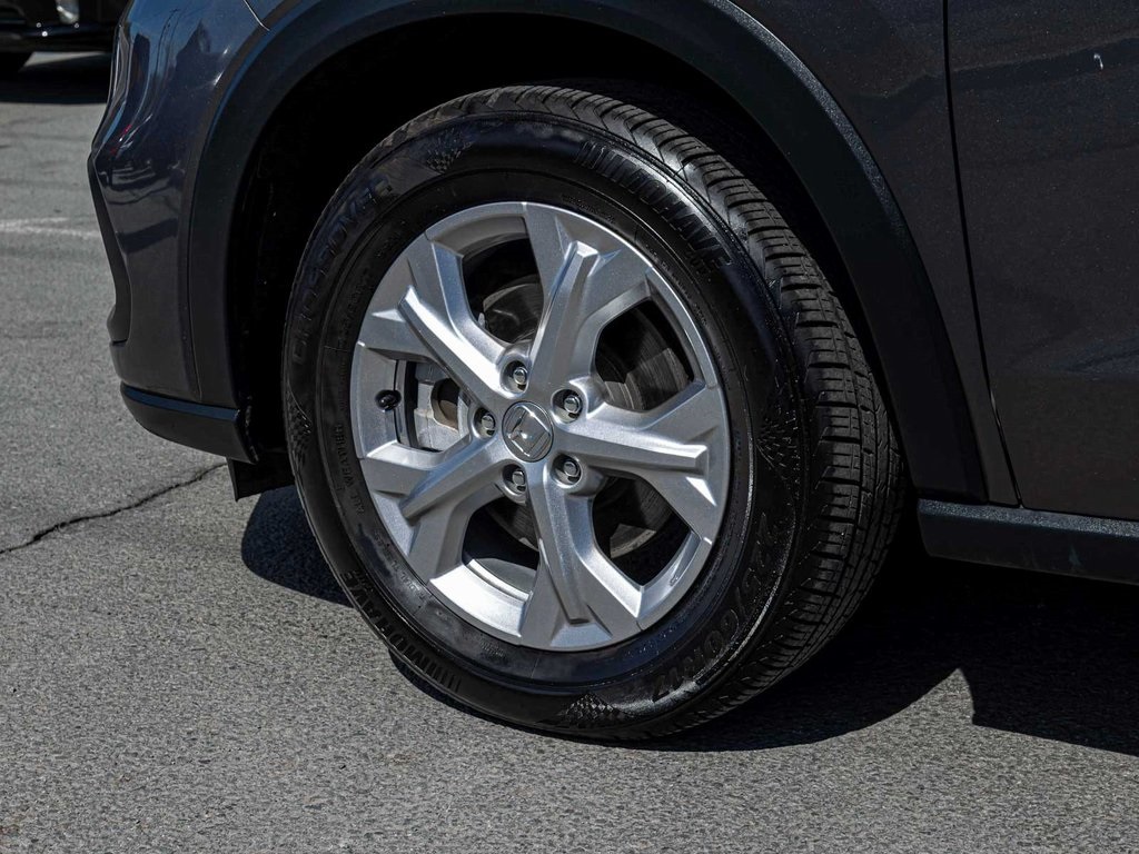 Vehicle image 7 of 38