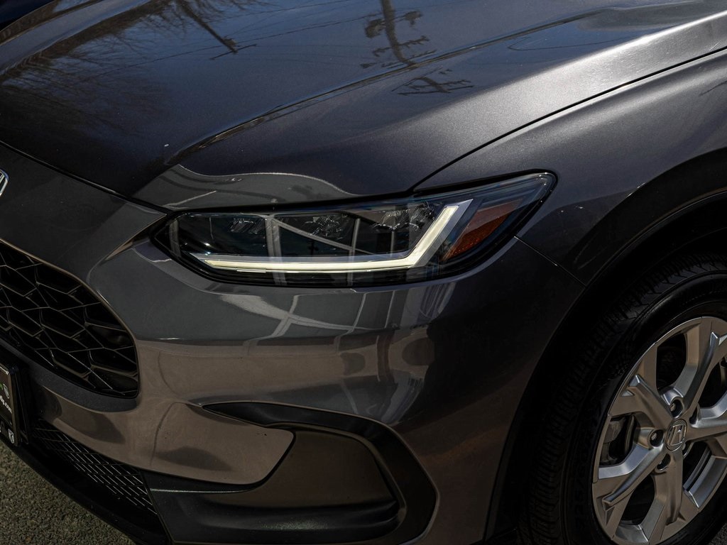 Vehicle image 36 of 38