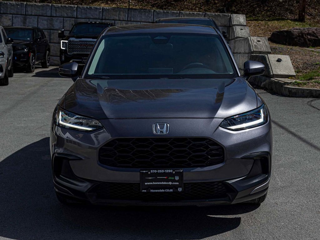 Vehicle image 3 of 38