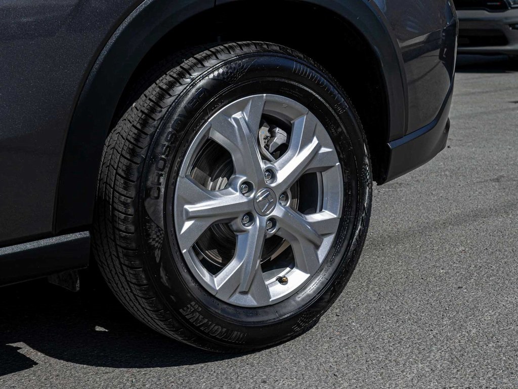 Vehicle image 8 of 38