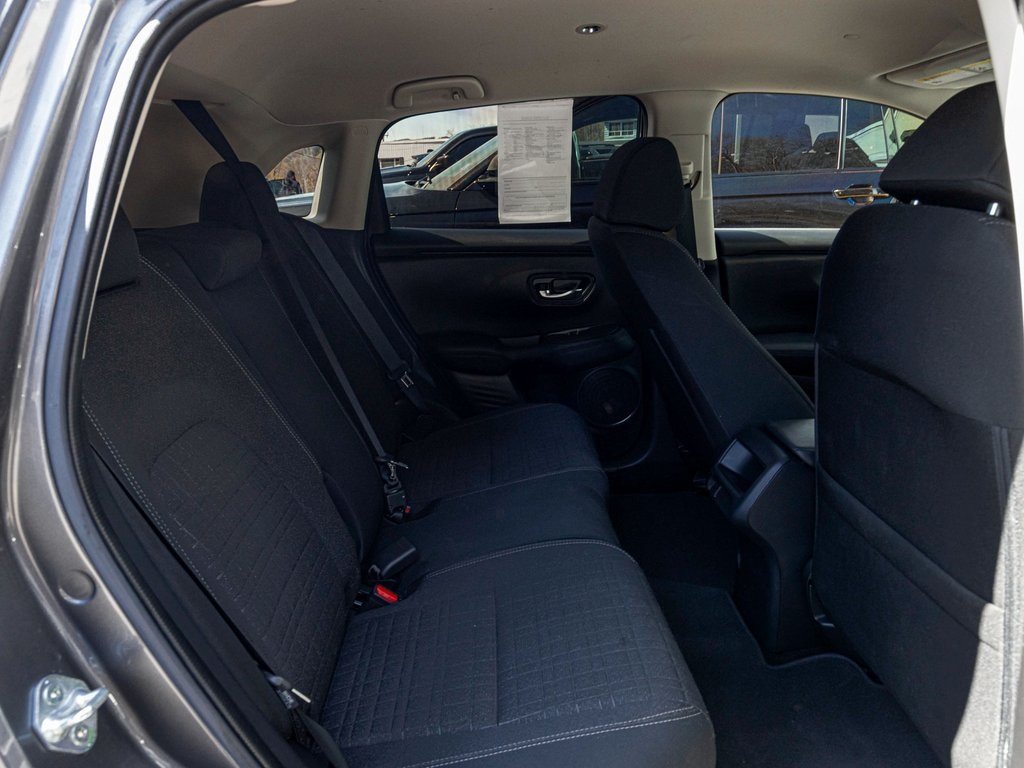 Vehicle image 28 of 38