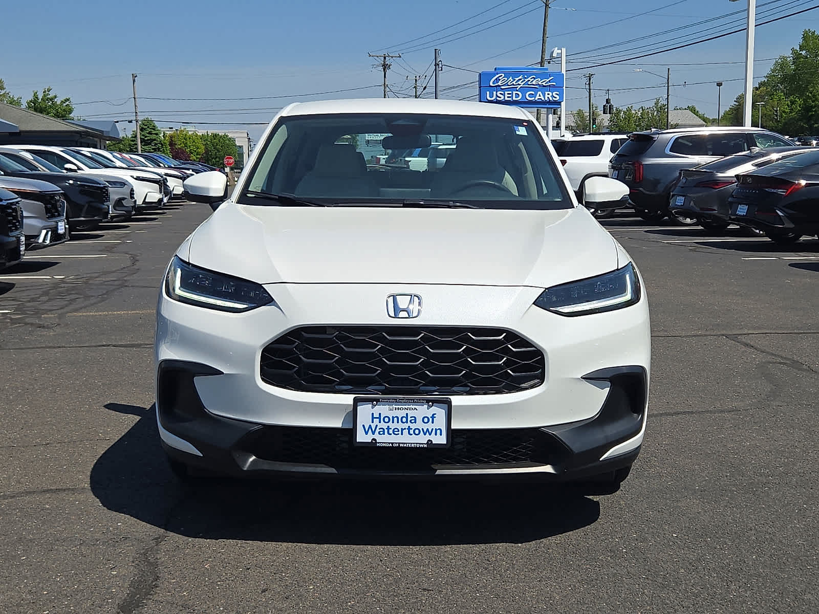 2023 Honda HR-V LX Image 2 of 30