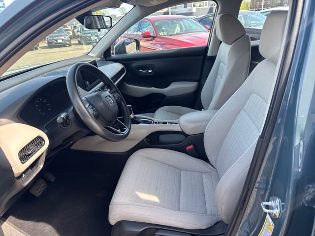 Vehicle image 6 of 22