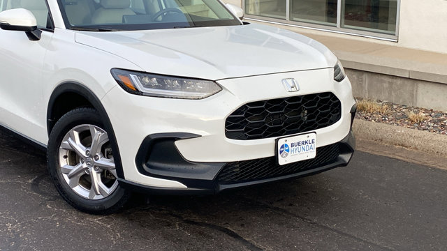 2023 Honda HR-V LX Image 3 of 30