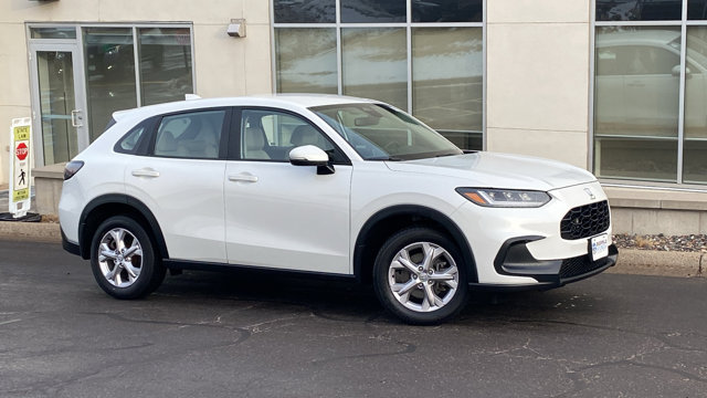 2023 Honda HR-V LX Image 2 of 30