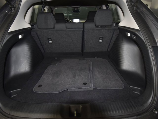 Vehicle image 36 of 39