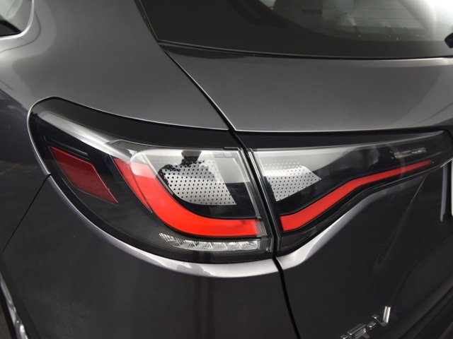 Vehicle image 16 of 39