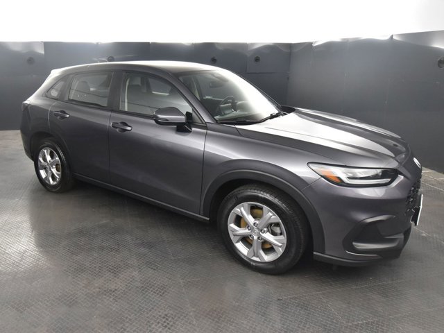 Vehicle image 8 of 39