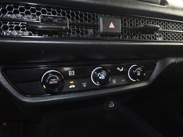 Vehicle image 27 of 39