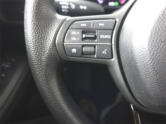 Vehicle image 16 of 29