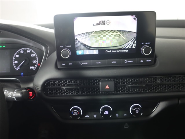 Vehicle image 13 of 29
