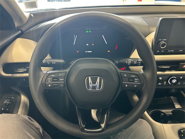 Vehicle image 15 of 31