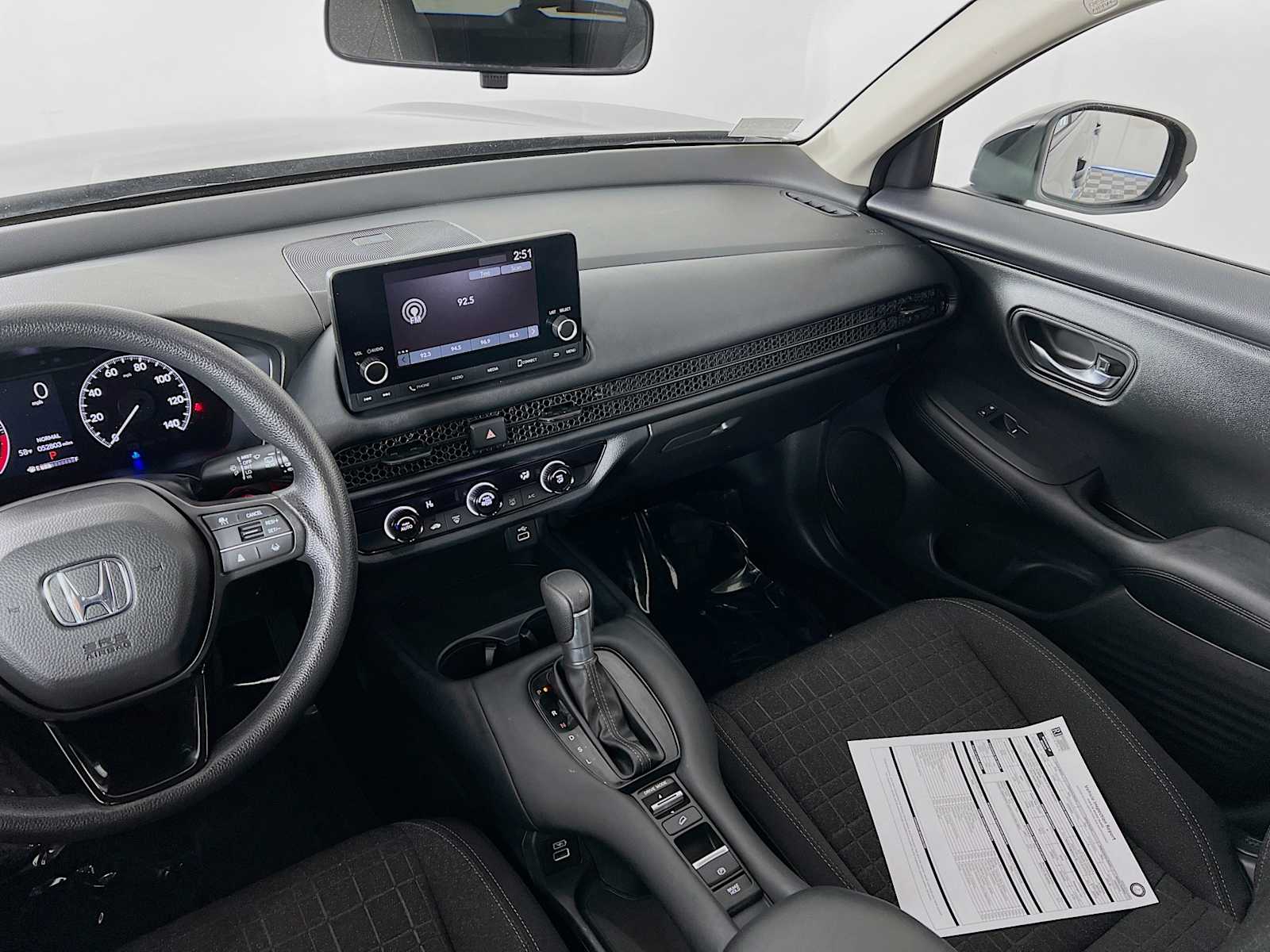 2023 Honda HR-V LX Image 17 of 30