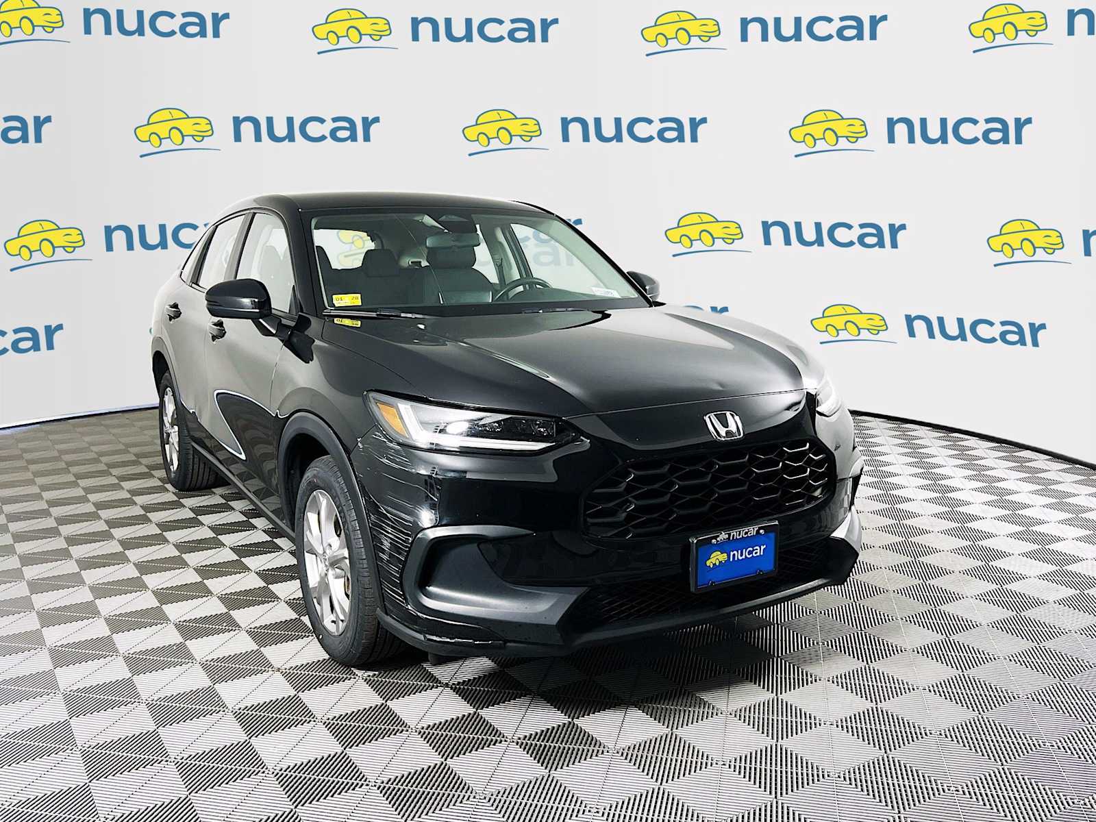 2023 Honda HR-V LX Image 2 of 30