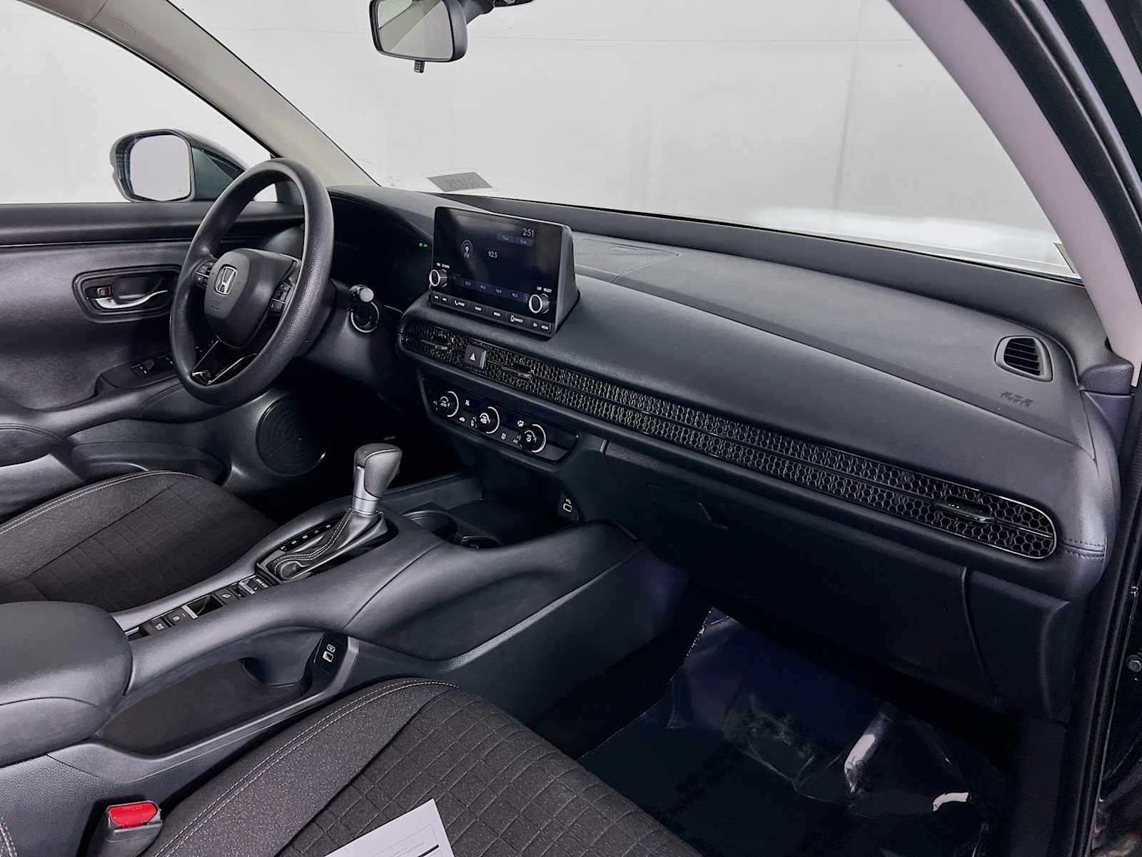 2023 Honda HR-V LX Image 13 of 30