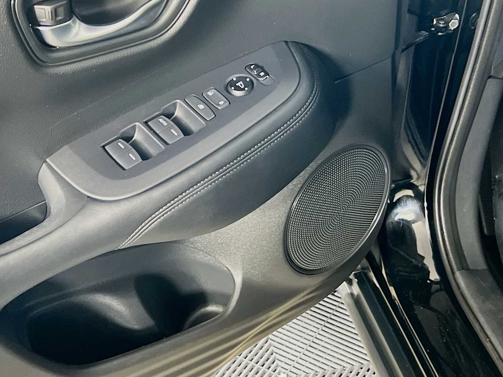 2023 Honda HR-V LX Image 22 of 30