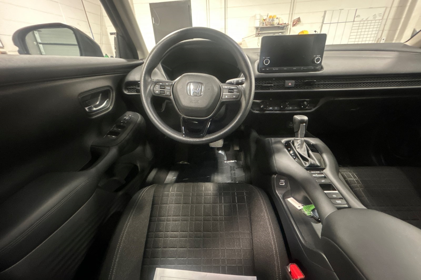 2023 Honda HR-V LX Image 12 of 28