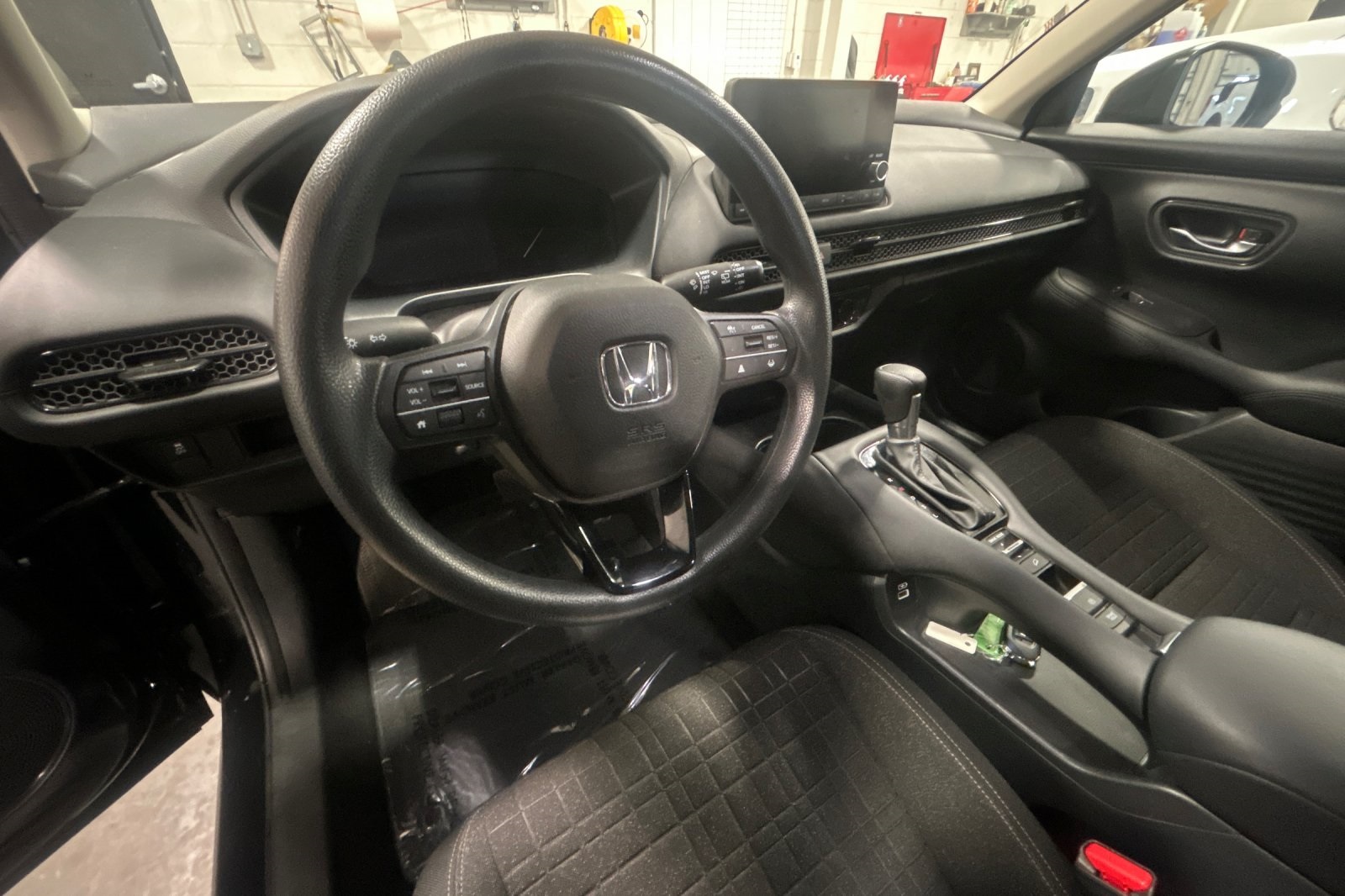 2023 Honda HR-V LX Image 14 of 28