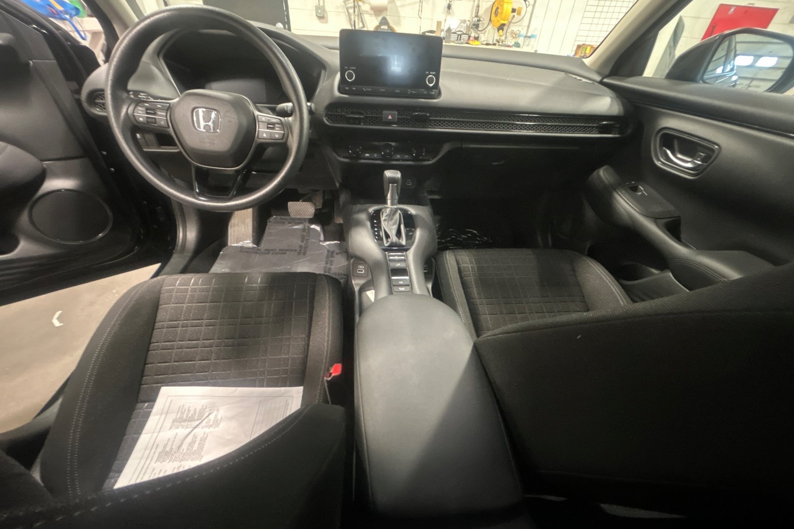 2023 Honda HR-V LX Image 13 of 28