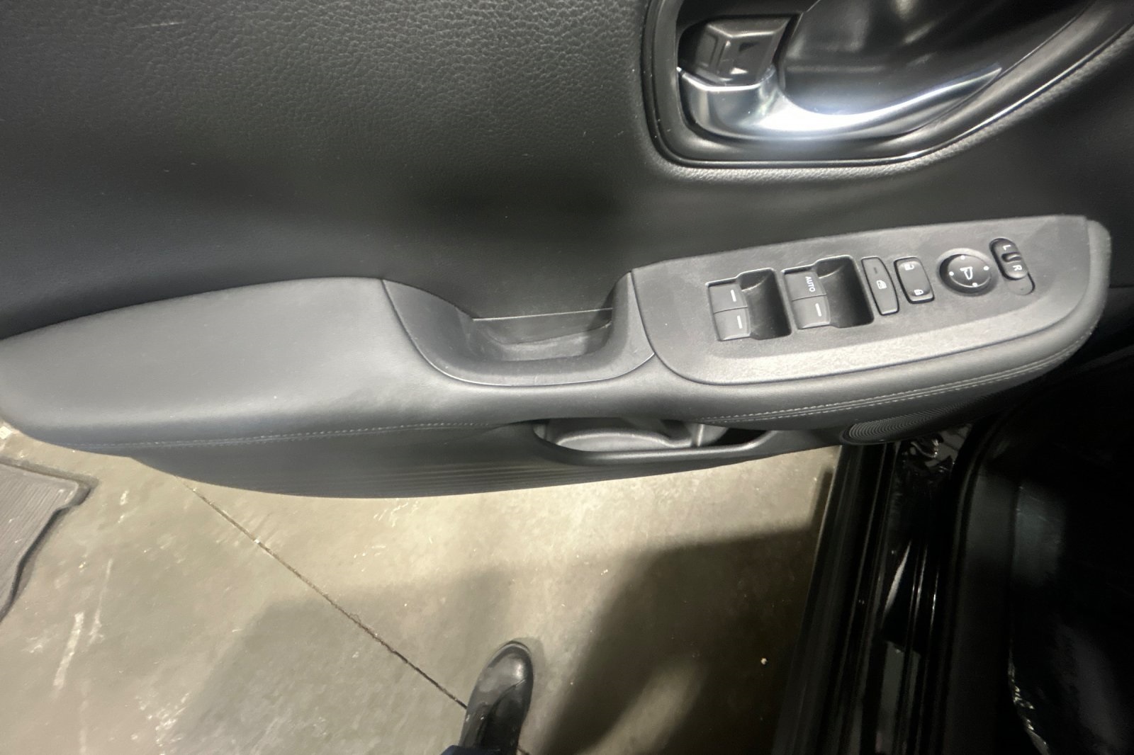 2023 Honda HR-V LX Image 23 of 28