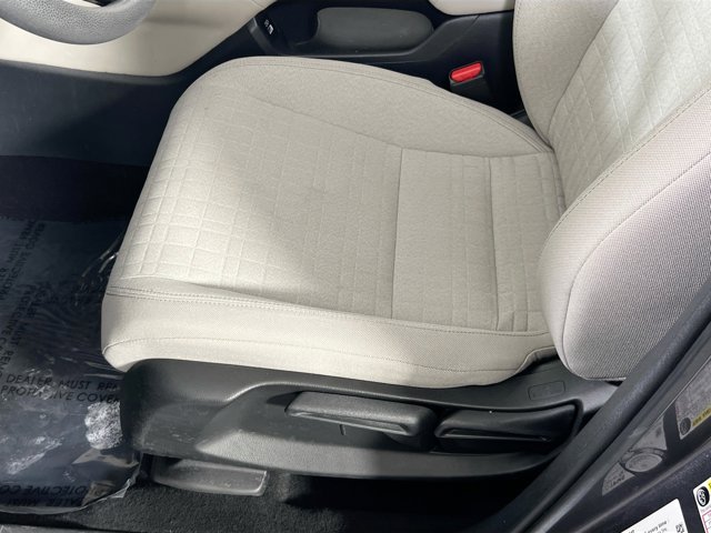 Vehicle image 18 of 29