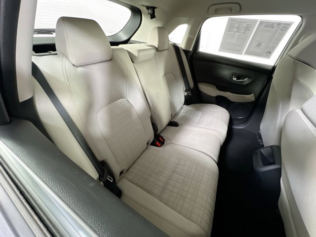 Vehicle image 24 of 29