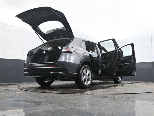 2023 Honda HR-V LX Image 36 of 46