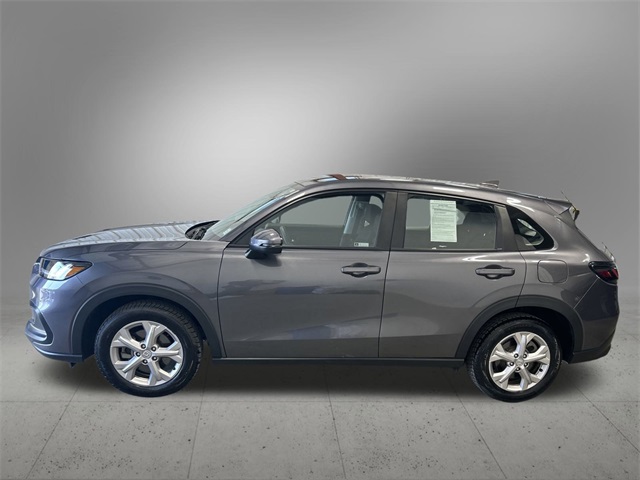 Vehicle image 2 of 30