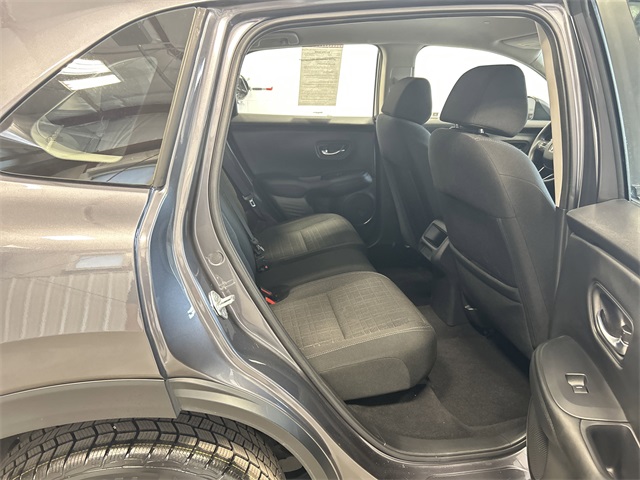 Vehicle image 20 of 30