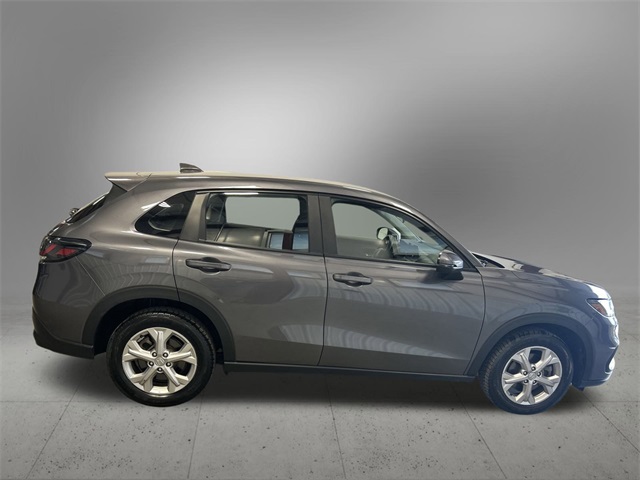Vehicle image 7 of 30