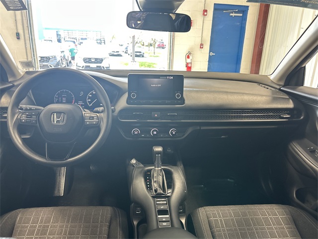 Vehicle image 18 of 30