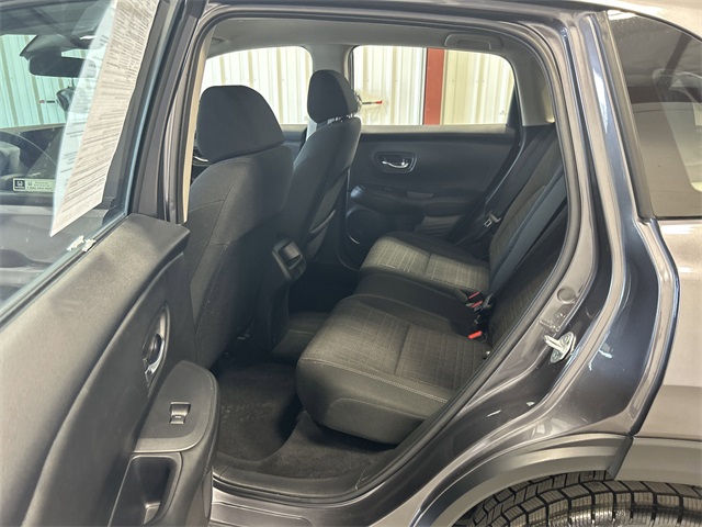 Vehicle image 19 of 30