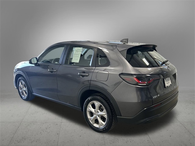 Vehicle image 8 of 30