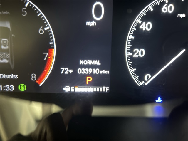 Vehicle image 17 of 30