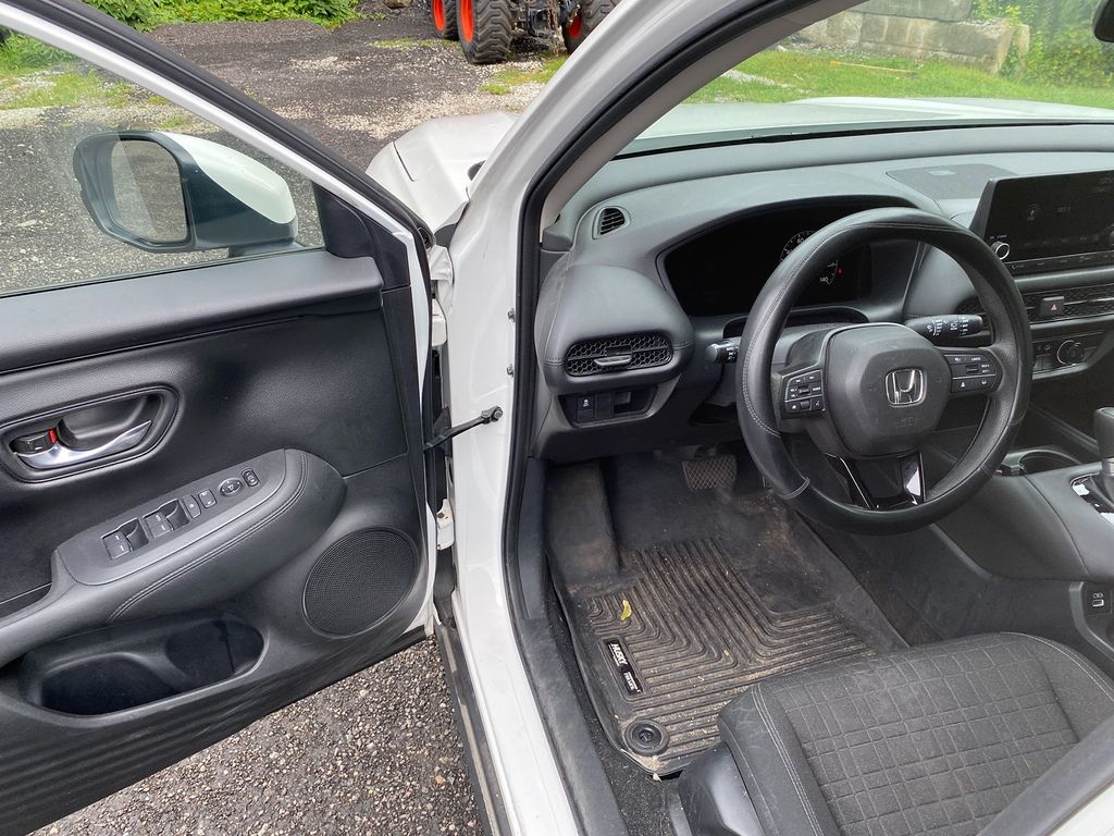 2023 Honda HR-V LX Image 15 of 30