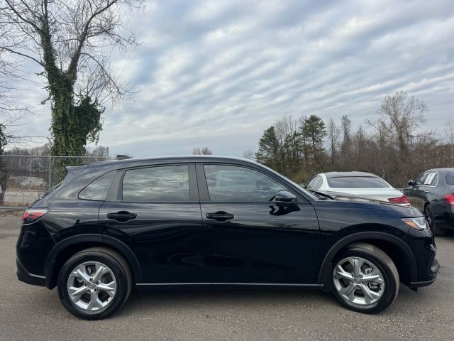 2023 Honda HR-V LX Image 6 of 58