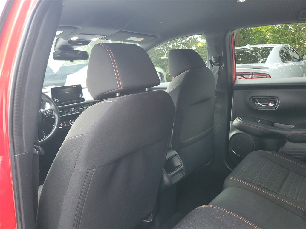 Vehicle image 13 of 29
