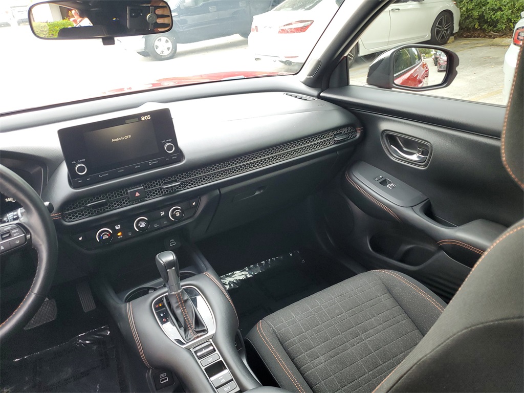 Vehicle image 16 of 29