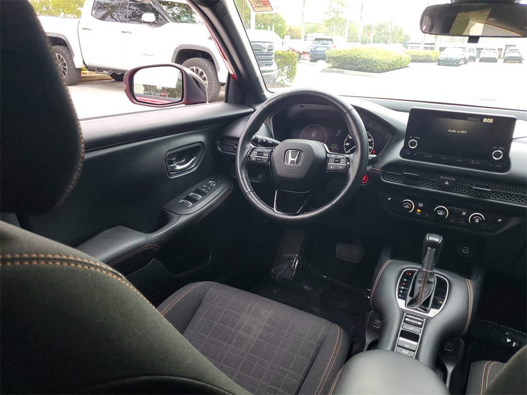 Vehicle image 14 of 29